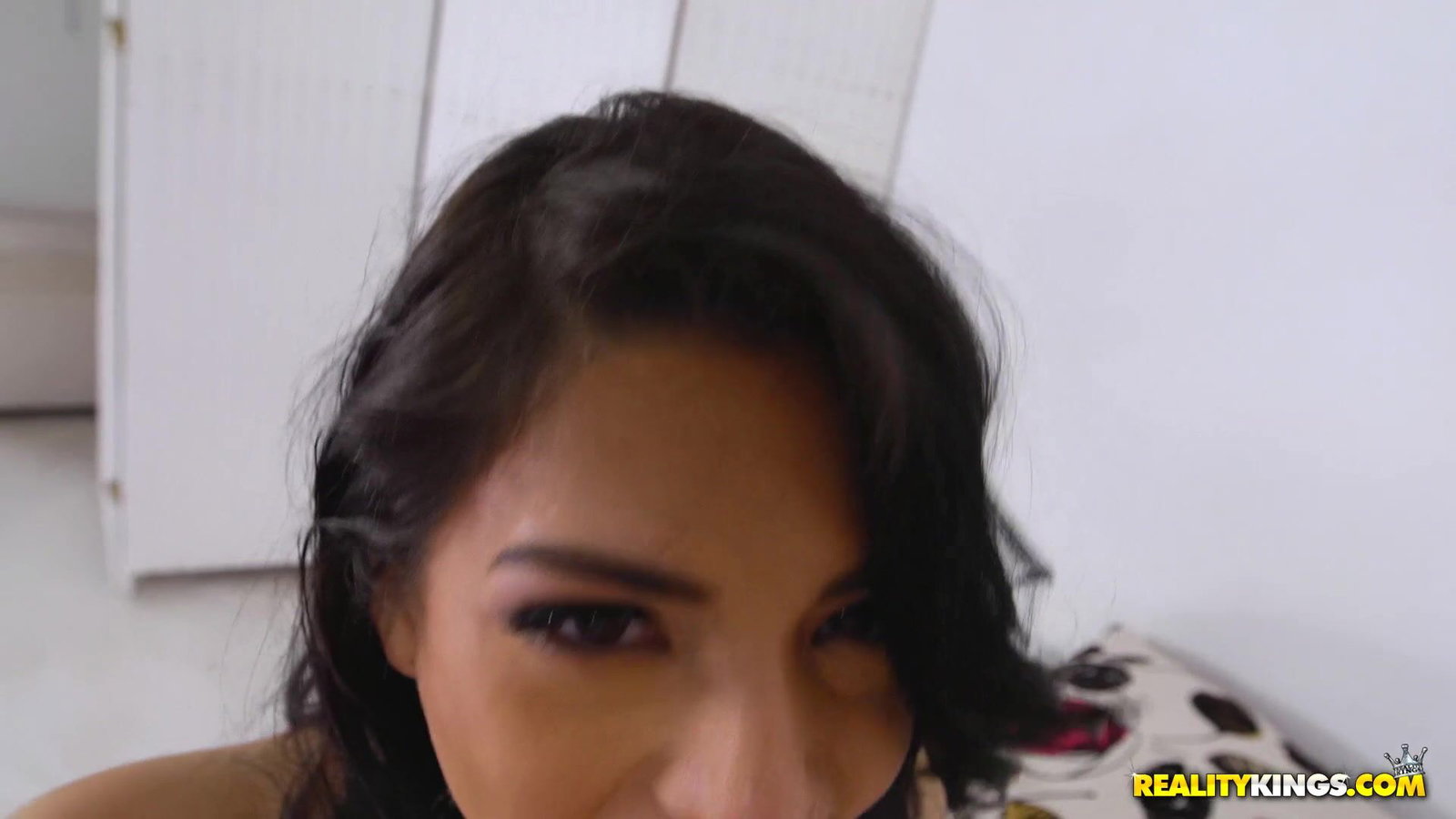 8th Street Latinas - Selfie Help - 02/03/2017