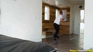 Big Naturals - Stealing Her Phone - 05/24/2017