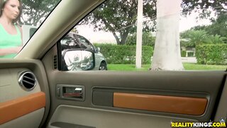 Street BlowJobs - Strong Head Game - 03/04/2018