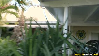 8th Street Latinas - Hot Slut Next Door - 04/18/2018