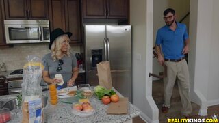 Teens Love Huge Cocks - Bad Babysitter - 09/05/2019