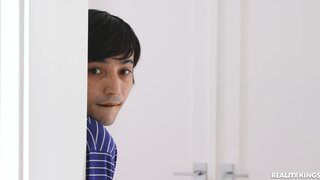 RK Prime - Pervy Guy Peeps On Horny Roommate - 01/12/2022