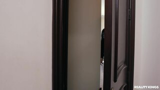 Moms Lick Teens - Fingering The Sneaky Maid - 05/22/2023