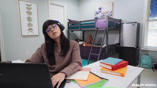 Crazy College GFs - Bunk Banging The Handyman - 02/20/2024