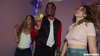 Crazy College GFs - College Blow Out - 07/06/2025