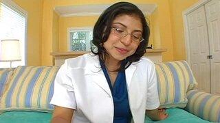 Working Latinas - Op-op-optometrist!!! - 02/12/2008