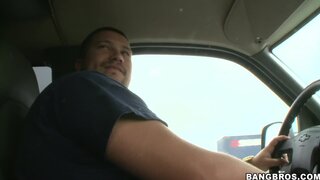 Bang Bus - Shaggy meets his match - 06/10/2009