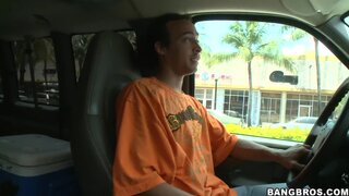 Bang Bus - Mia Takes Over! - 08/12/2009
