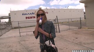 Bang Bus - The Russian Bombshell - 05/05/2010