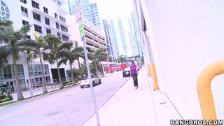 Big Tits, Round Asses - Chicken Wings & Big Tits A Day In Miami - 07/29/2010
