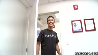 BlowJob Fridays - 2 is Better then 1 w/ Barbie & Brooklyn - 04/08/2011