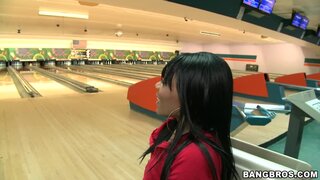 Ass Parade - Ten Pin Ass Hammer w/ Bella & Jayla Foxx - 11/07/2011