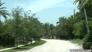 Bang Bus - Easy pickup, then she's tossed out - 07/18/2012