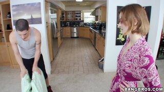Porn Star Spa - Stretching The Pussy - 06/27/2013