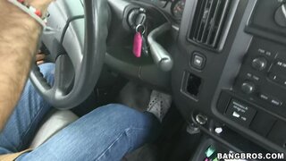 Bang Bus - Brick falls in love with Daisy Summers - 10/16/2013