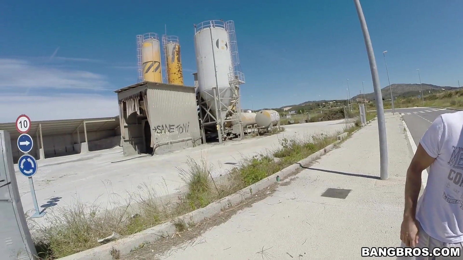 Public Bang - Time For More PUBLIC DRILLING! - 09/16/2015