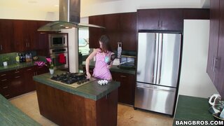 Bang POV - Anya wants to make her man Happy - 04/17/2016