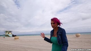Bangbros Clips - Anna Bell Peaks throws fan a bone - 01/12/2017