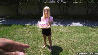 Bang Bus - Kenzie's cake - 05/17/2017