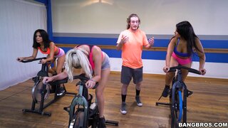 Ass Parade - Rose's Sexercise - 08/21/2017