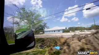 Bang Bus - Star Maps Dealer Gets Slammed - 09/27/2017