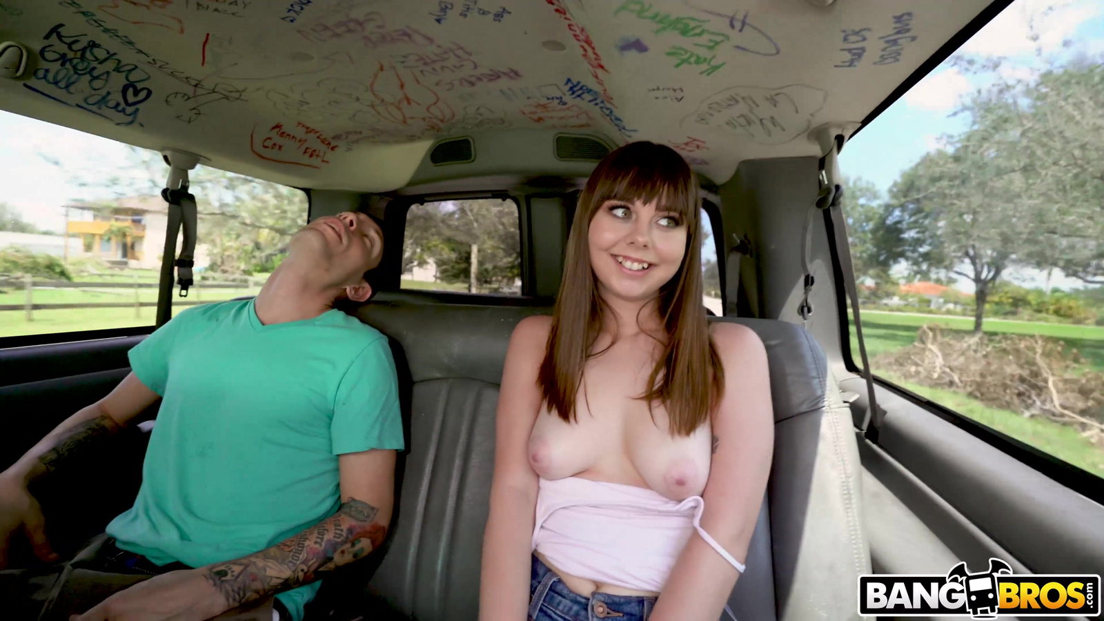 Bang Bus - Star Maps Dealer Gets Slammed - 09/27/2017