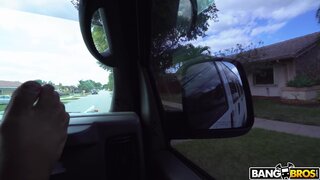 Bang Bus - Getting Everything From This Money Loving Chick - 01/17/2018