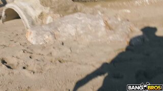Public Bang - Katrina Moreno Beach Fuck Session - 12/08/2019