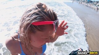 Bangbros Clips - Sloan Harper's Sexual Beach Vacation Day 2 - 12/28/2019