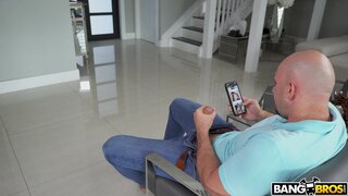 BangBros 18 - Kira Perez Fucks Her Stepdad - 04/07/2020