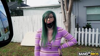 Bang Bus - Waitress Gets Huge Tip on The Bus - 01/27/2021