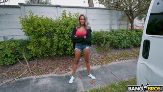 Bang Bus - She's a Sinner But She Can Fuck - 12/01/2021