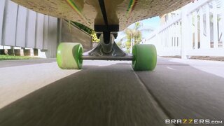 Teens Like It Big - The Dick Sucking Skater - 12/09/2014